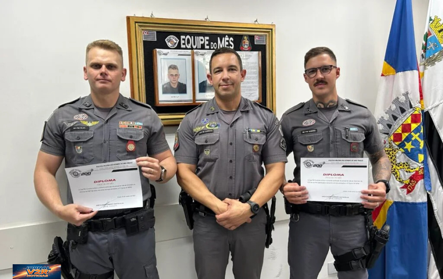 Policiais são homenageados como “PM do Mês” após apreensão de armas e drogas em Atibaia