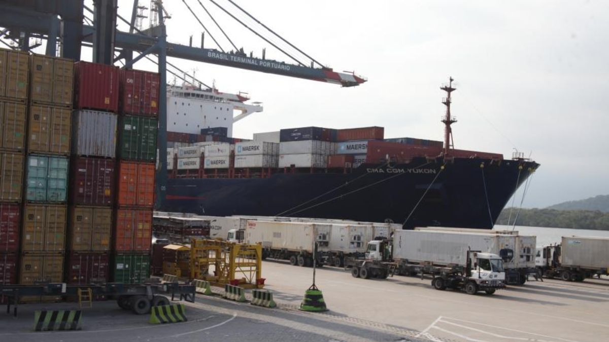 Santos abre inscrições para curso gratuito de vistoria de contêiner para mulheres