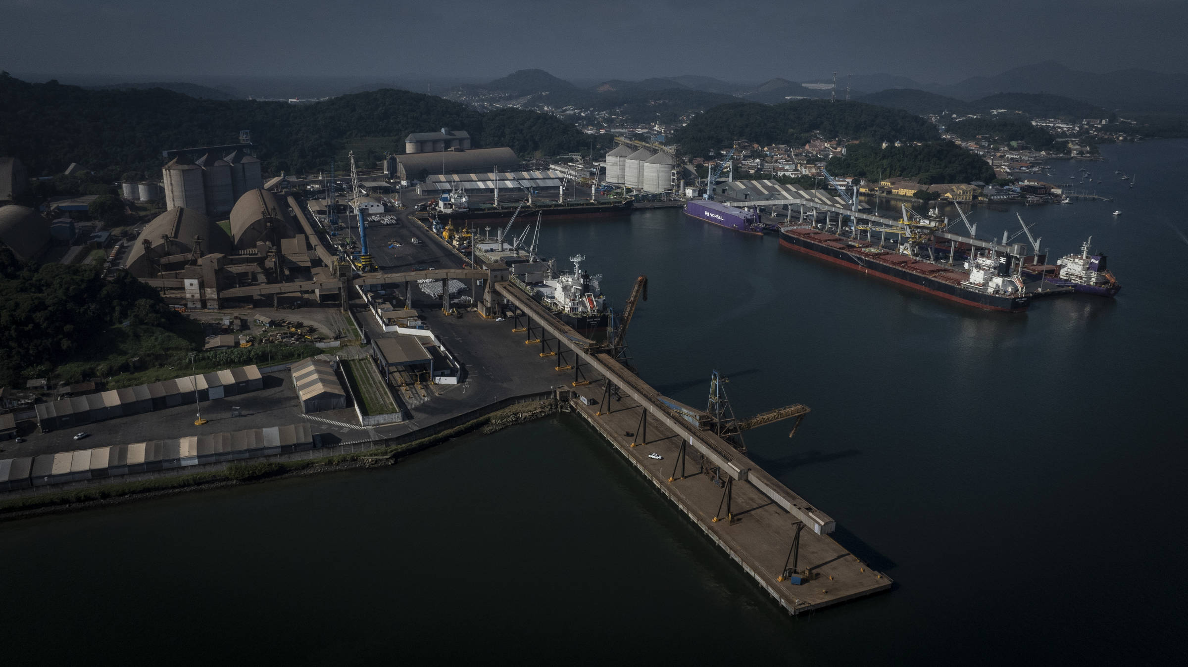 Setor portuário aproveita troca de ministros e cobra marco legal e transição do novo sistema tributário