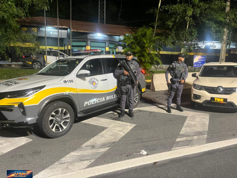 TOR intercepta carro de aplicativo e captura procurado por tráfico na Rodovia dos Tamoios