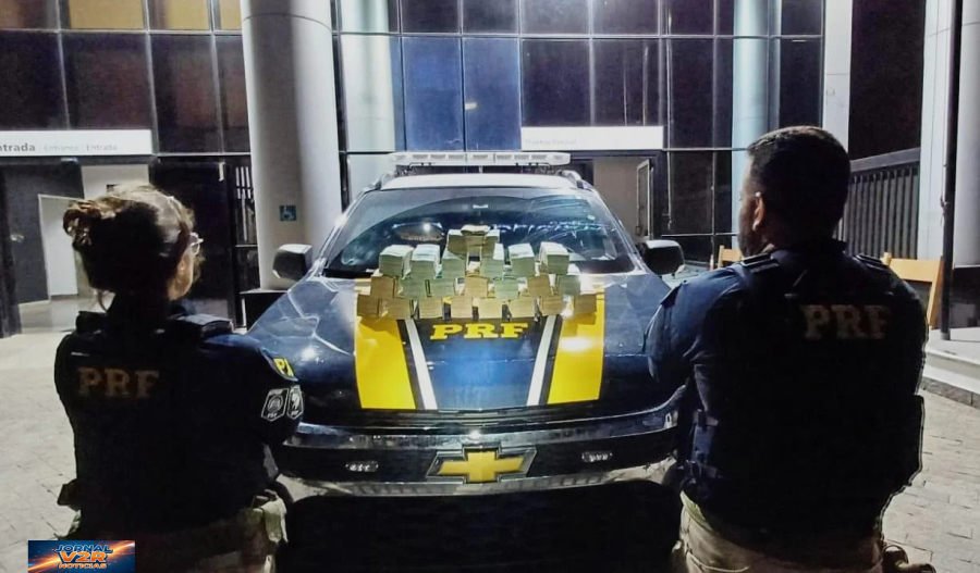 PRF apreende quase R$ 750 mil em dinheiro vivo na Fernão Dias e leva suspeitos à Polícia Federal