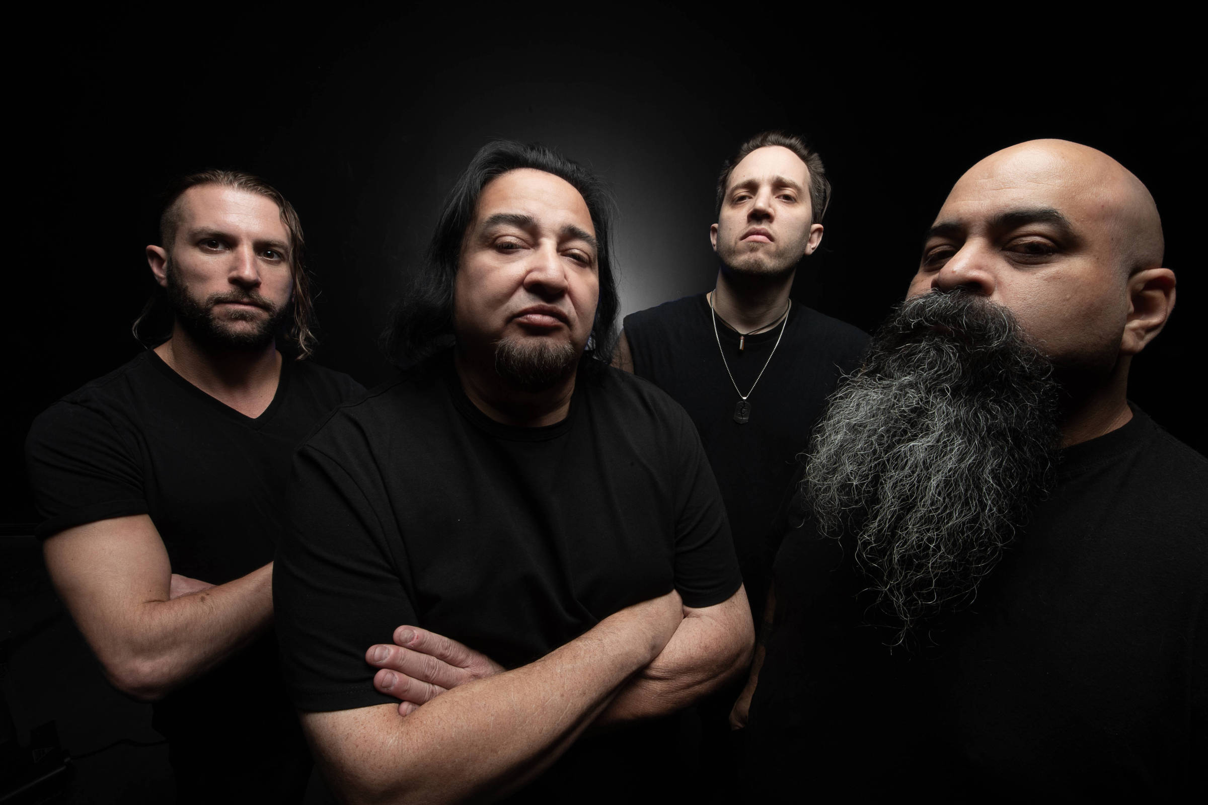 Fear Factory traduz para a música pesada o fascínio e o desencanto com a tecnologia