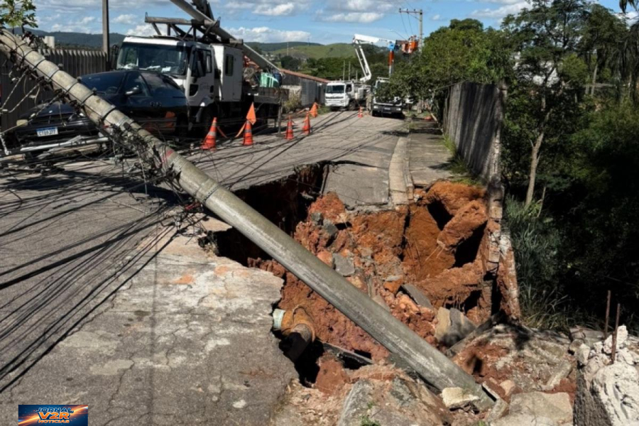 Solo cede, abre cratera e deixa homem gravemente ferido em São José dos Campos