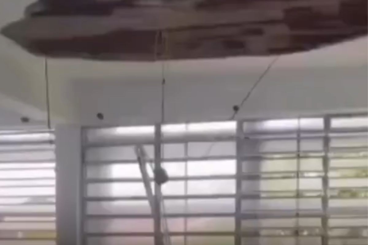 Escola é interditada após teto desabar no litoral de SP; VÍDEO