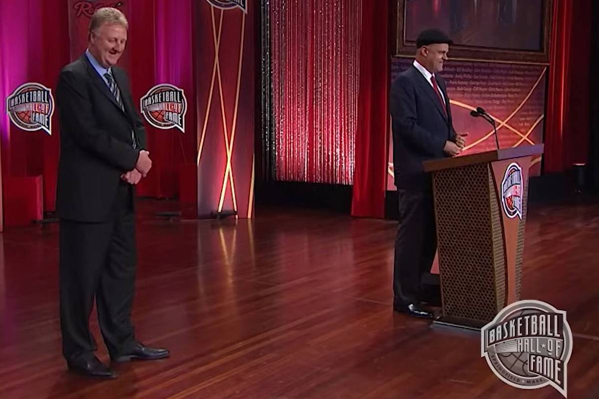 Oscar impressionou Kobe, derrotou Robinson e recebeu de Bird seu maior prêmio