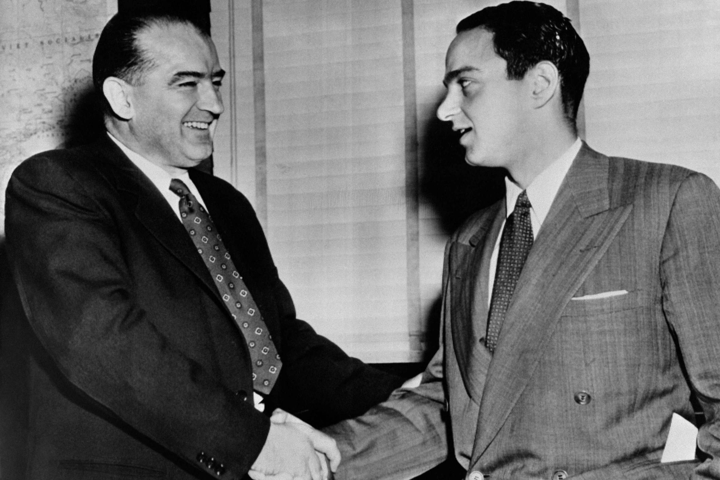 Jornada de um canalha americano tem tudo para ser um grande livro