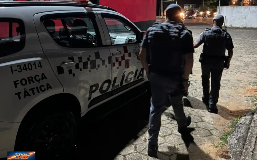 Procurada por tráfico é presa após tentar esconder o rosto durante abordagem policial em Bragança Paulista