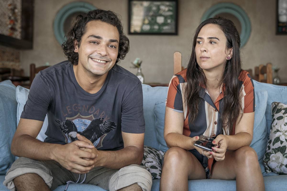 Globo marca a estreia de novo programa de humor com Eduardo Sterblitch e Tata Werneck