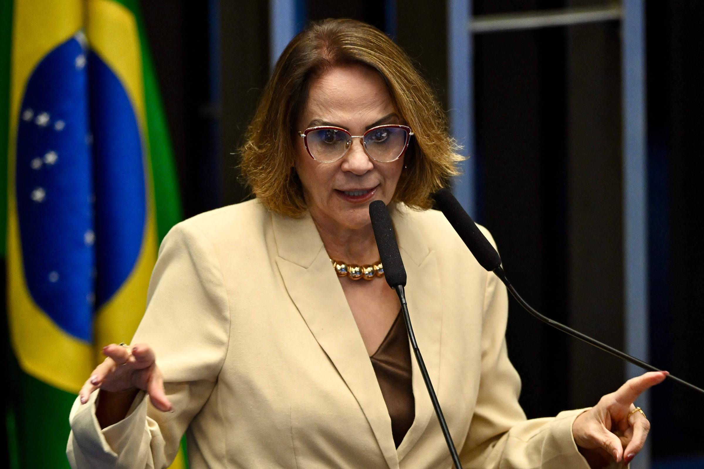 Senado avisa Damares que não há base legal para compartilhar documentos de CPI do Crime Organizado