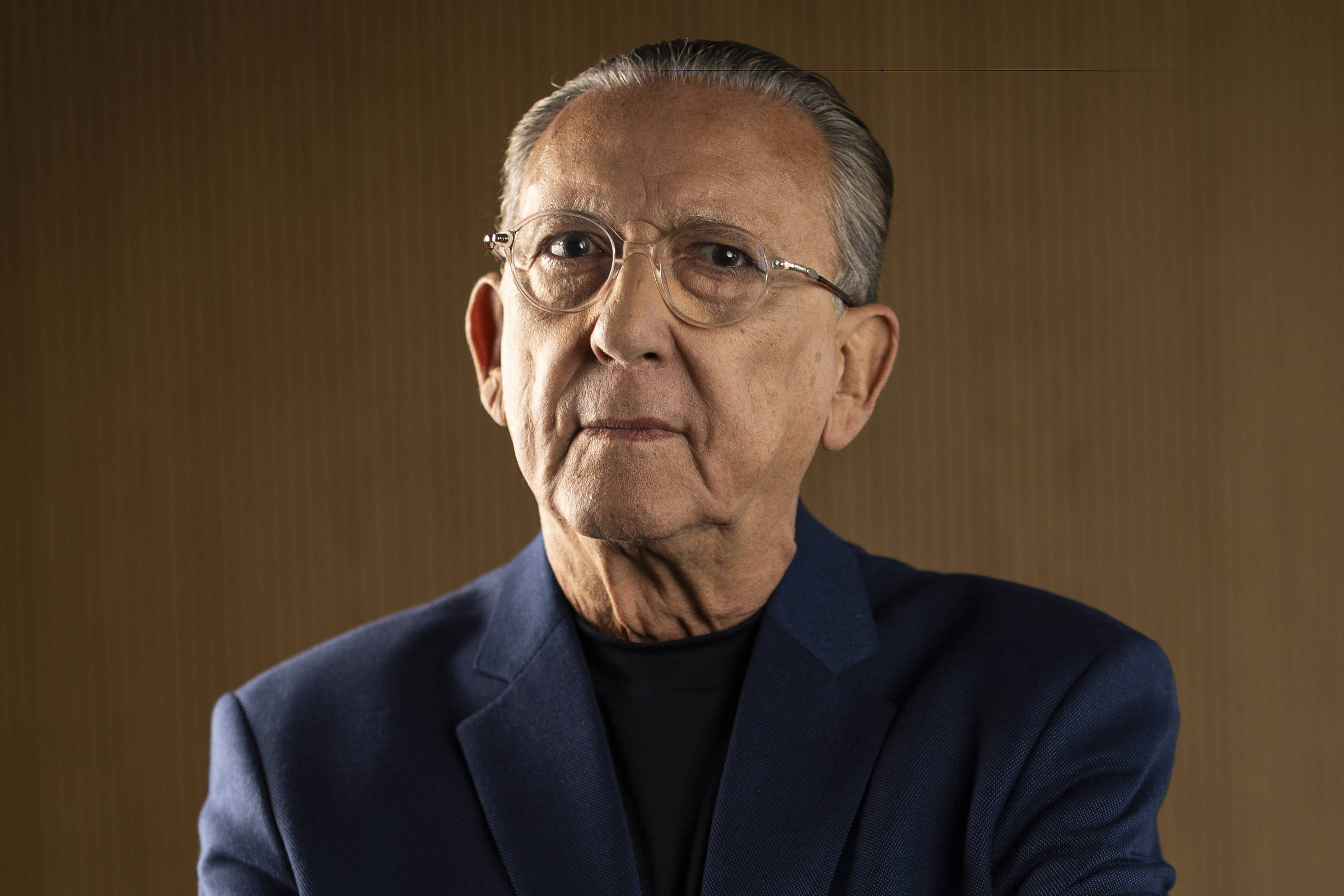 Galvão Bueno vai narrar jogo de seleção do tetra em estreia no canal de que é sócio