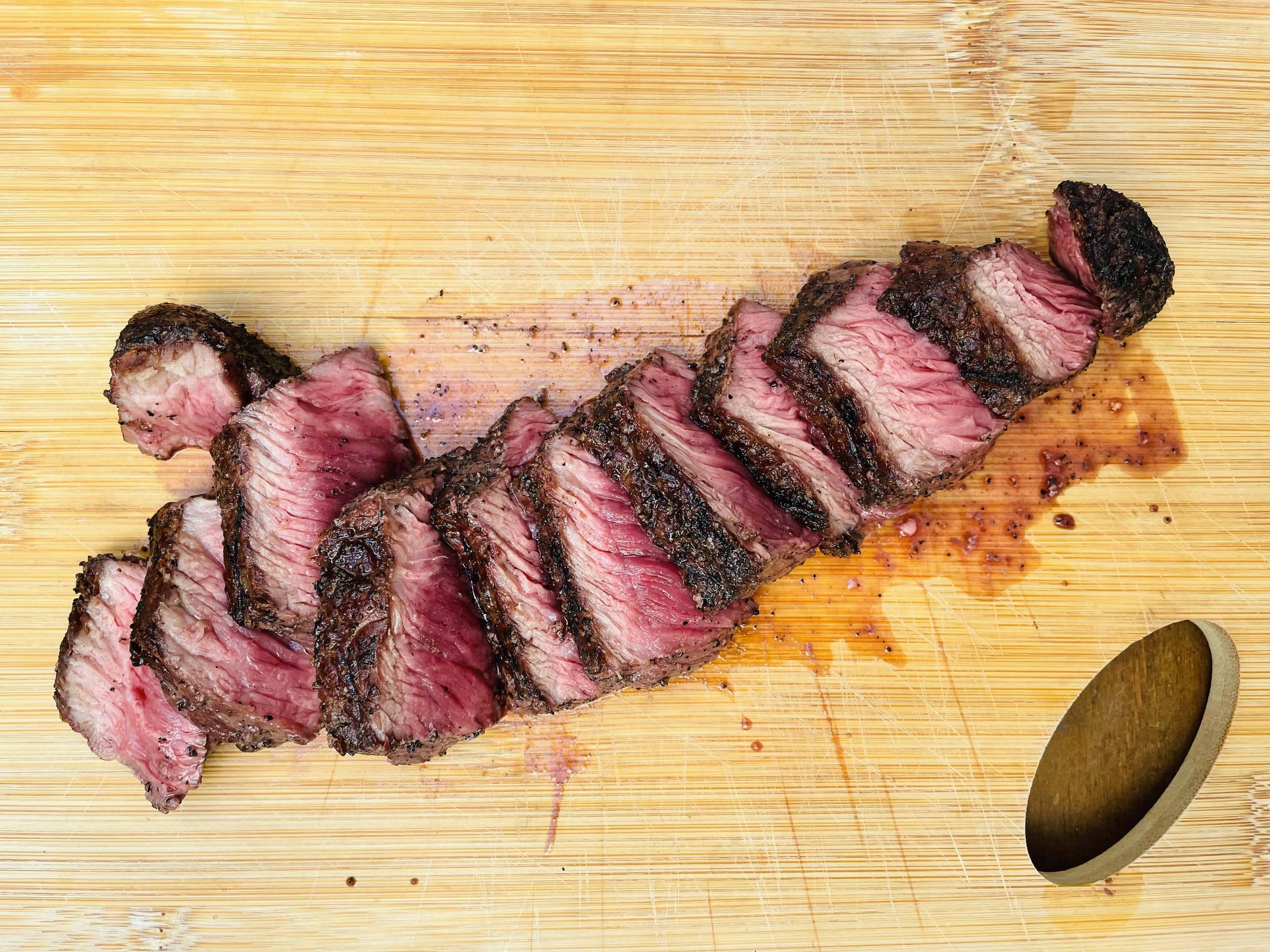 Fiz churrasco com acém de vaca velha no meu aniversário