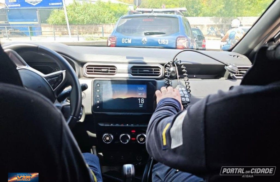 Tráfico ao lado de escola termina em prisão após flagrante por câmeras em Atibaia