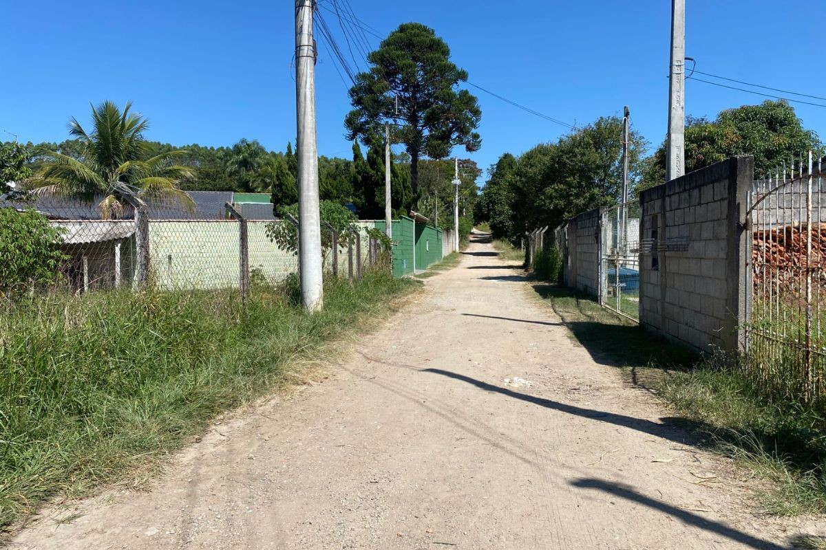 Mulher de 60 anos é encontrada morta dentro de casa, em Caçapava; polícia investiga companheiro por feminicídio