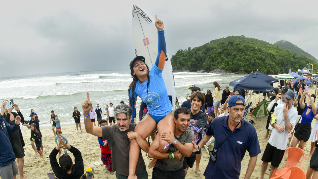 Sophia Medina vence etapa em Ubatuba e lidera ranking Banco do Brasil de Surfe